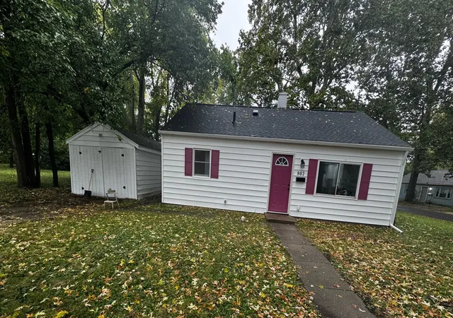 Single family home for sale at 802 Sherwood Ter, Champaign, IL 61820 | MLS# 12787118
