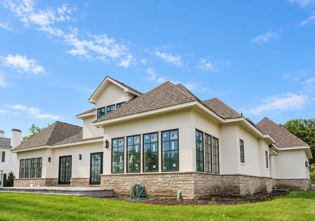 Photo 3 of Single family home for sale at 270 Majestic Oak Ct, Lake Forest, IL 60045 | MLS# 12787122 | Listing updated on 2026-10-21