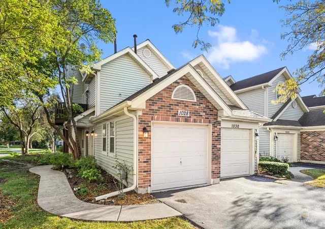 Condo for sale at 1028 Rockport Dr, Carol Stream, IL 60188 | MLS# 12787124