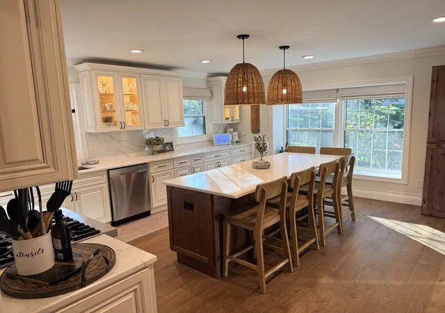 Photo 3 of Single family home for sale at 10 Hathaway Crst, Sugar Grove, IL 60554 | MLS# 12787129 | Listing updated on 2026-10-22