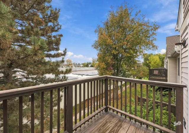 Photo 20 of Townhouse for sale at 2656 S Cedar Glen Dr, Arlington Heights, IL 60005 | MLS# 12787144 | Listing updated on 2026-10-22