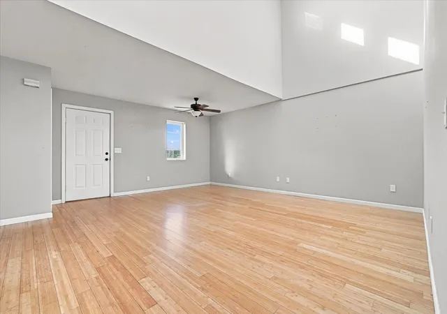 Photo 3 of Sale Pending at 414 Travis Dr, Carlock, IL 61725 | MLS# 12787173 | Listing updated on 2026-10-20