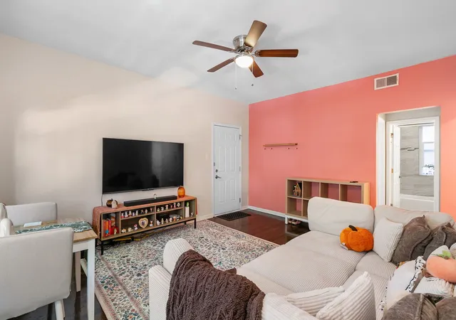 Photo 3 of Condo for sale at 4857 N Lawndale Ave #202, Chicago, IL 60625 | MLS# 12787183 | Listing updated on 2026-10-22