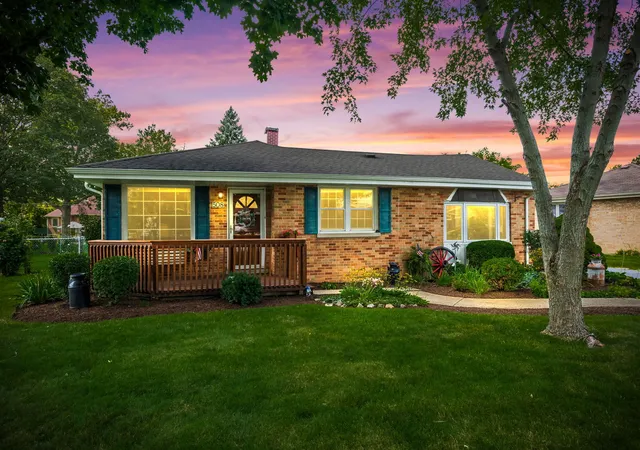 Photo 1 of Single family home for sale at 508 Spring St, Roselle, IL 60172 | MLS# 12787184 | Listing updated on 2026-10-21