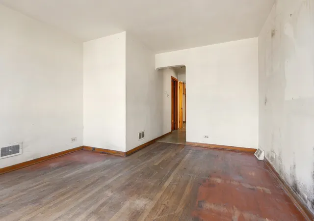 Photo 4 of Single family home for sale at 3607 W 58th Street, Chicago, IL 60629 | MLS# 12787194 | Listing updated on 2026-10-22