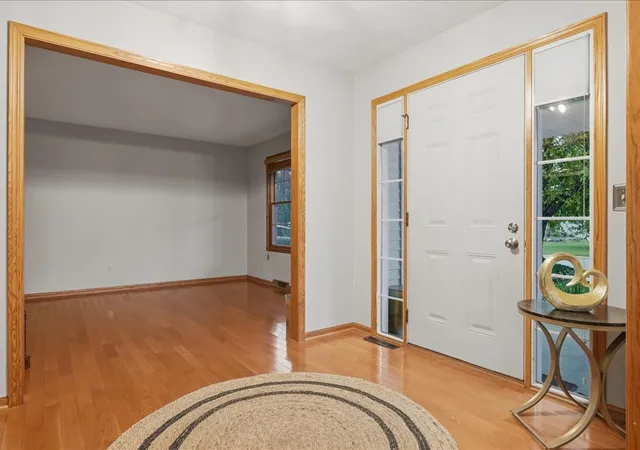 Photo 4 of Single family home for sale at 13208 Glencree Ln, Rockton, IL 61072 | MLS# 12787227 | Listing updated on 2026-10-22