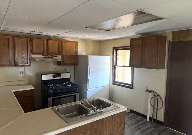 Photo 4 of Single family home for sale at 411 S Everett St, Streator, IL 61364 | MLS# 12787237 | Listing updated on 2026-10-22