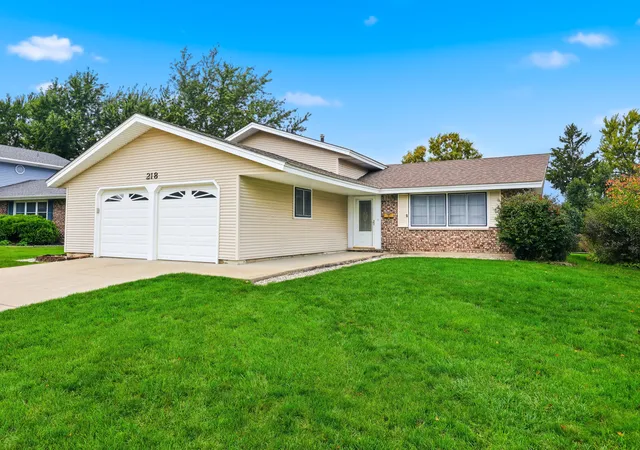 Single family home for sale at 218 Desmond Dr, Schaumburg, IL 60193 | MLS# 12787249