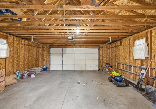 Photo 4 of Sale Pending at 1337 Morton Dr, East Moline, IL 61244 | MLS# 12787252 | Listing updated on 2026-10-23