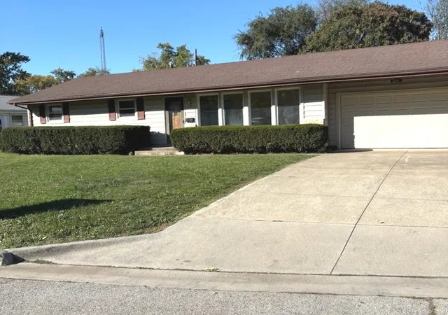 Single family home for sale at 1705 Gleason Dr, Rantoul, IL 61866 | MLS# 12787258