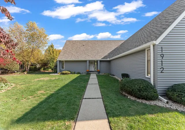 Photo 2 of Single family home for sale at 1912 Byrnebruk Dr, Champaign, IL 61822 | MLS# 12787260 | Listing updated on 2026-10-29