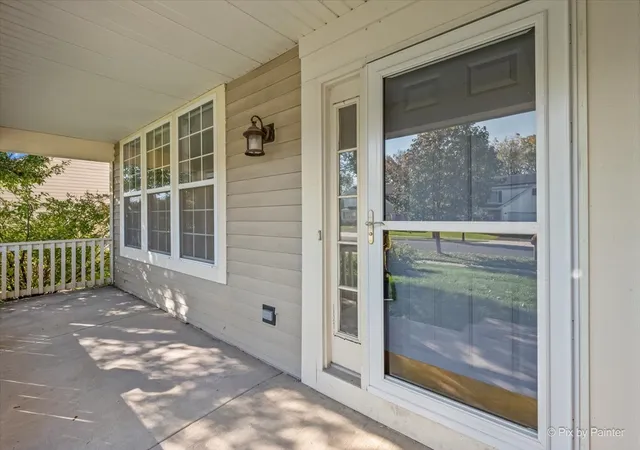 Photo 2 of Single family home for sale at 442 S Collins St, South Elgin, IL 60177 | MLS# 12787269 | Listing updated on 2026-10-28