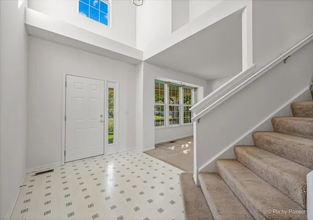 Photo 3 of Single family home for sale at 442 S Collins St, South Elgin, IL 60177 | MLS# 12787269 | Listing updated on 2026-10-28