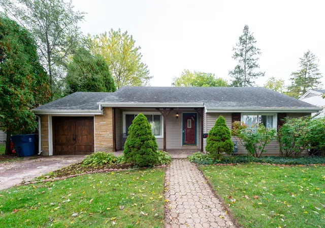 Single family home for sale at 625 South 2nd St, West Dundee, IL 60118 | MLS# 12787271