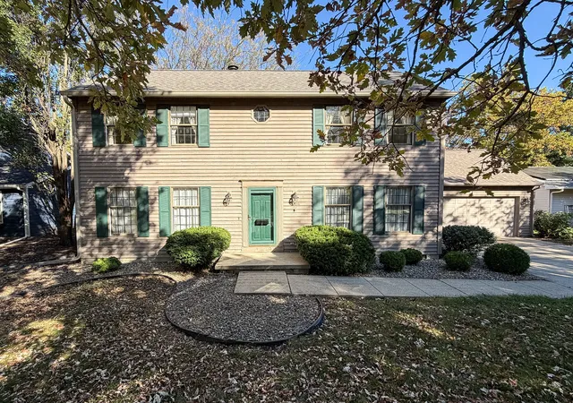 Photo 1 of Sale Pending at 1504 Sandpiper Ln, Champaign, IL 61821 | MLS# 12787296 | Listing updated on 2026-10-28