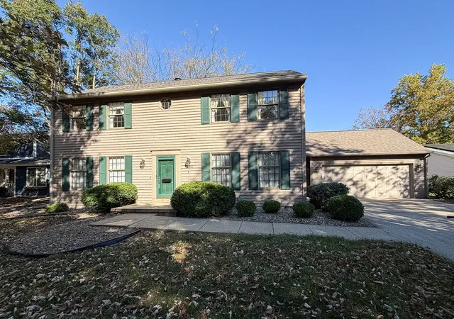 Photo 3 of Sale Pending at 1504 Sandpiper Ln, Champaign, IL 61821 | MLS# 12787296 | Listing updated on 2026-10-28