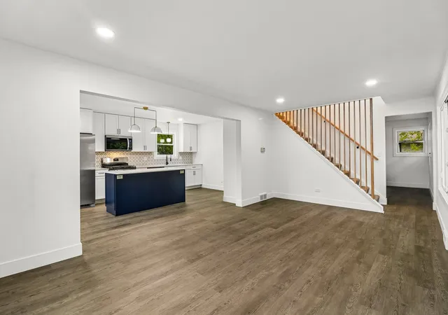 Photo 3 of Single family home for sale at 3610 Pheasant Dr, Rolling Meadows, IL 60008 | MLS# 12787297 | Listing updated on 2026-10-22