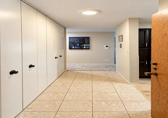 Listing Photo 4 - Condo for sale in building located at 1605 E Central Rd, Arlington Heights, IL 60005 - Unit #202A