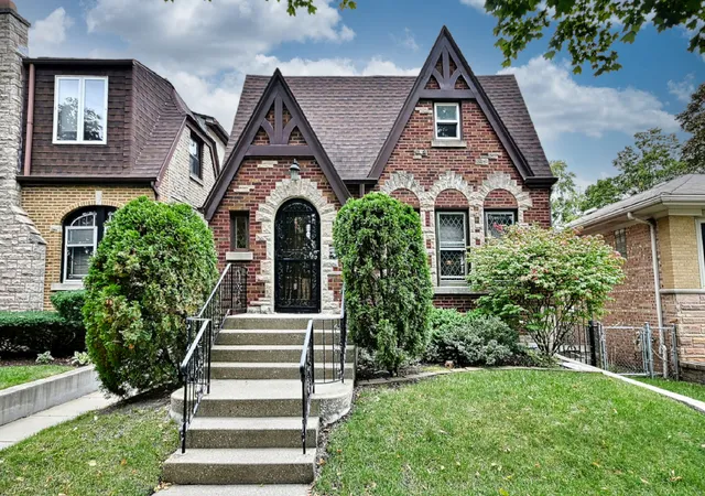 Photo 2 of Multi family home for sale at 5856 N Mobile Ave, Chicago, IL 60646 | MLS# 12787329 | Listing updated on 2026-10-22