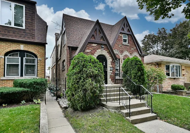 Photo 3 of Multi family home for sale at 5856 N Mobile Ave, Chicago, IL 60646 | MLS# 12787329 | Listing updated on 2026-10-22