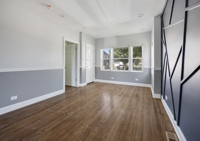 Photo 1 of Single family home for sale at 5425 W Harrison St, Chicago, IL 60644 | MLS# 12787332 | Listing updated on 2026-10-28