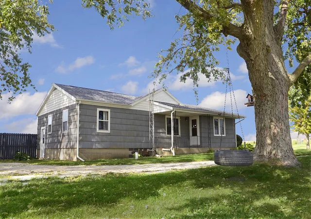 Photo 1 of Single family home for sale at 1752 N 2350th Road, Grand Ridge, IL 61325 | MLS# 12787338 | Listing updated on 2026-10-21