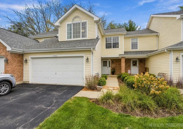 Photo 2 of Townhouse for sale at 1457 Clybourne St, Batavia, IL 60510 | MLS# 12787365 | Listing updated on 2026-10-23