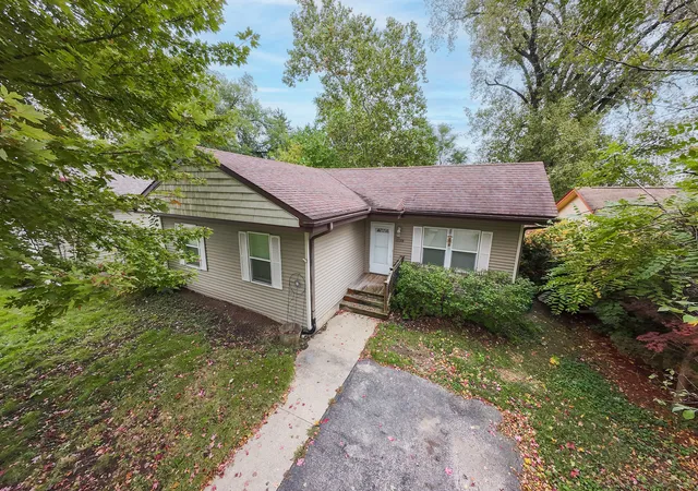 Photo 2 of Single family home for sale at 1138 Wild St, Sycamore, IL 60178 | MLS# 12787376 | Listing updated on 2026-10-20