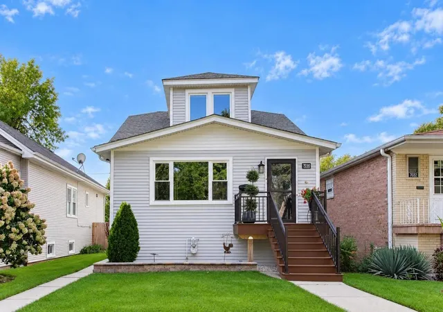 Single family home for sale at 7030 N Overhill Ave, Chicago, IL 60631 | MLS# 12787390