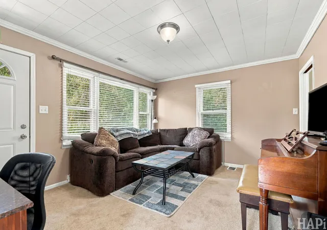 Photo 2 of Single family home for sale at 215 Valley Dr, Oakwood Hills, IL 60013 | MLS# 12787399 | Listing updated on 2026-10-23