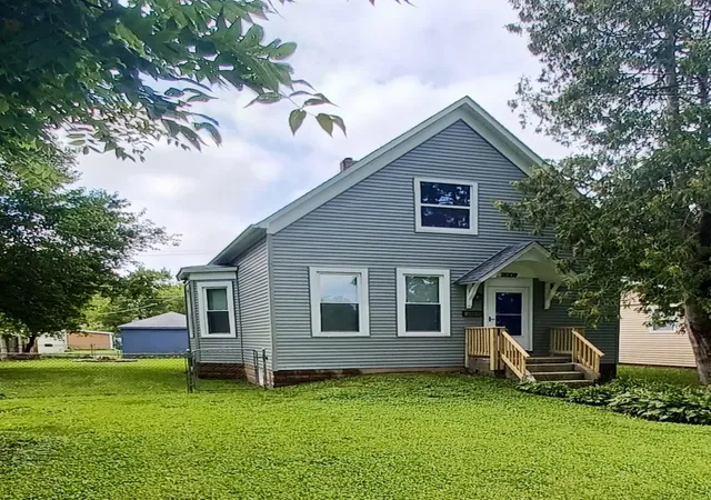 Single family home for sale at 2009 Carmel Blvd, Zion, IL 60099 | MLS# 12787403