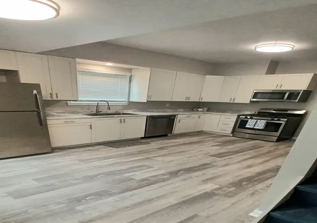 Photo 4 of Single family home for sale at 2009 Carmel Blvd, Zion, IL 60099 | MLS# 12787403 | Listing updated on 2026-10-22