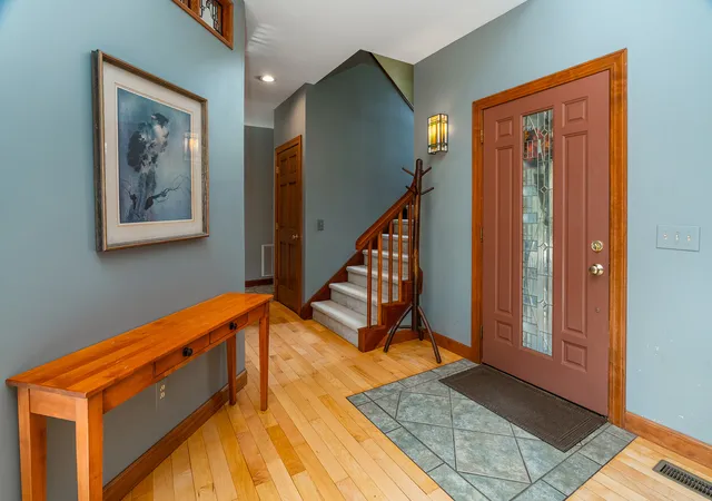 Photo 4 of Single family home for sale at 2565 Dogwood Rd, Carbondale, IL 62902 | MLS# 12787416 | Listing updated on 2026-10-30