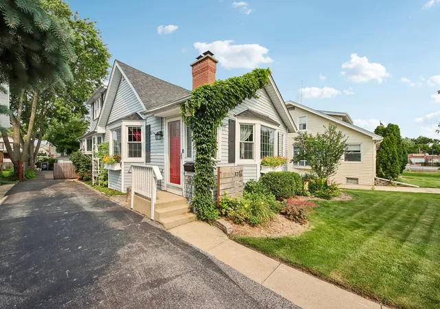 Single family home for sale at 1216 Canfield Rd, Park Ridge, IL 60068 | MLS# 12787421