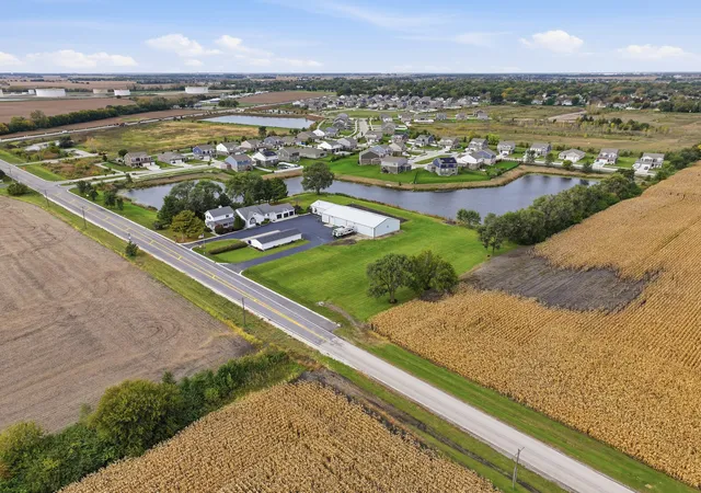 Photo 4 of Sale Pending at 14830 W Bruns Rd, Manhattan, IL 60442 | MLS# 12787430 | Listing updated on 2026-10-21