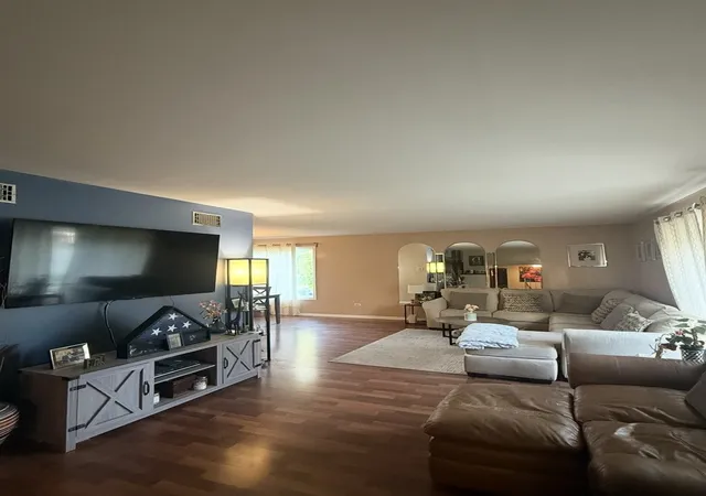 Photo 3 of Single family home for sale at 700 W 58th Street, Westmont, IL 60559 | MLS# 12787448 | Listing updated on 2026-10-23
