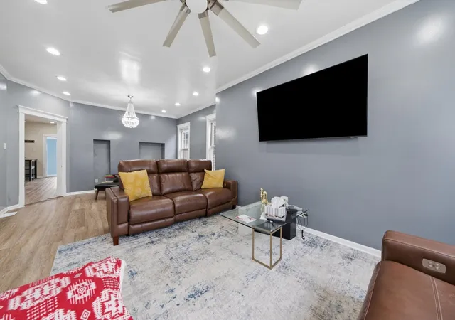 Photo 4 of Single family home for sale at 4862 W St Paul Ave, Chicago, IL 60639 | MLS# 12787457 | Listing updated on 2026-10-21