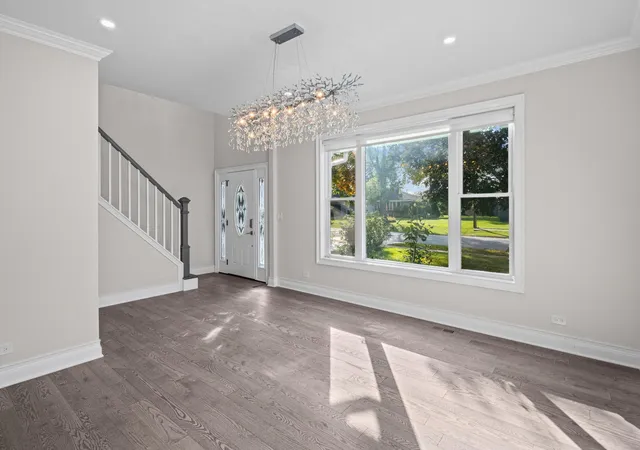 Photo 4 of Single family home for sale at 7517 Main St, Darien, IL 60561 | MLS# 12787471 | Listing updated on 2026-10-22