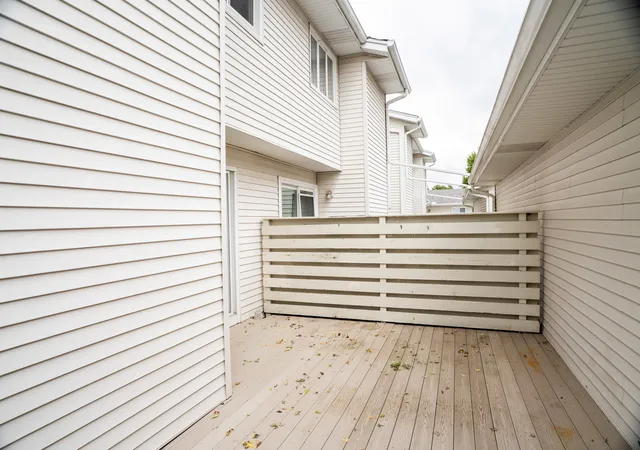 Photo 2 of Townhouse for sale at 3076 Parkwild Dr, Bettendorf, IA 52722 | MLS# 12787472 | Listing updated on 2026-10-20