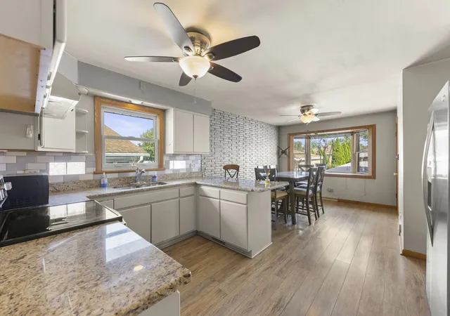 Photo 3 of Single family home for sale at 9429 Major Ave, Oak Lawn, IL 60453 | MLS# 12787473 | Listing updated on 2026-10-20