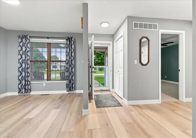 Photo 3 of Single family home for sale at 802 Platt Way, Hudson, IL 61748 | MLS# 12787483 | Listing updated on 2026-10-23