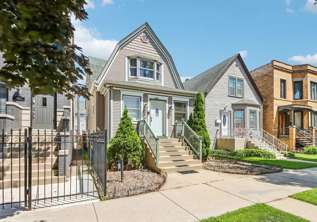 Single family home for sale at 3819 N Kilpatrick Ave, Chicago, IL 60641 | MLS# 12787484