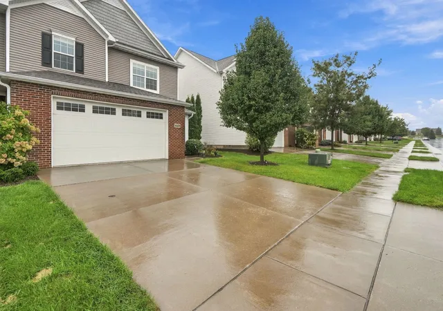 Photo 2 of Condo for sale at 4464 Slate Crk Dr #0, Bettendorf, IA 52722 | MLS# 12787491 | Listing updated on 2026-10-22