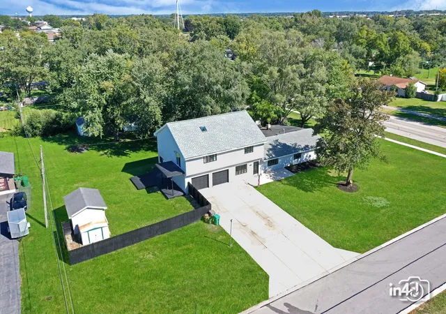 Photo 2 of Single family home for sale at 8800 W 164th Street, Orland Park, IL 60462 | MLS# 12787493 | Listing updated on 2026-10-21