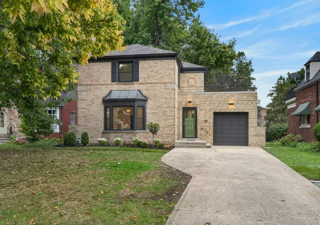 Single family home for sale at 519 Uvedale Rd, Riverside, IL 60546 | MLS# 12787519