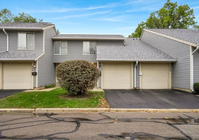Photo 1 of Townhouse for sale at 755 Biloxie Ct #0, Carol Stream, IL 60188 | MLS# 12787535 | Listing updated on 2026-10-22