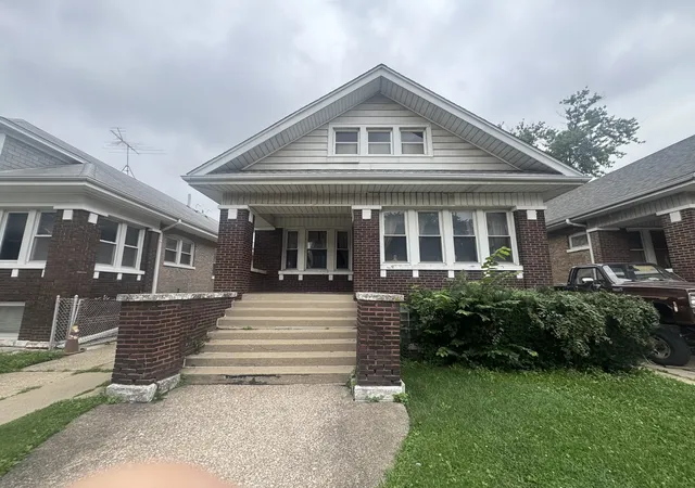 Photo 1 of Single family home for sale at 2322 S Austin Blvd, Cicero, IL 60804 | MLS# 12787537 | Listing updated on 2026-10-17