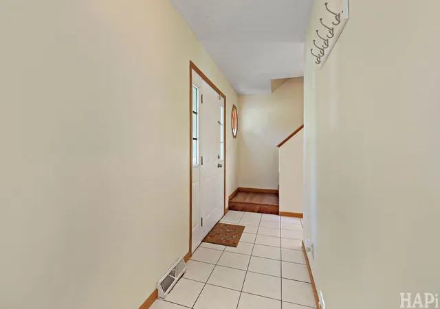 Photo 3 of Single family home for sale at 10066 W Paddock Ave, Beach Park, IL 60087 | MLS# 12787546 | Listing updated on 2026-10-24