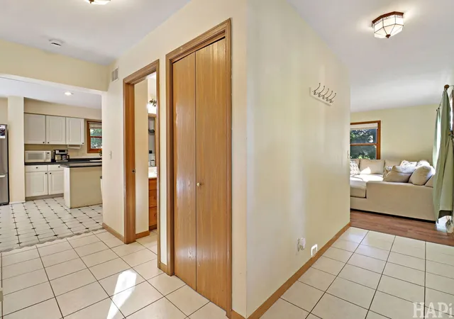 Photo 4 of Single family home for sale at 10066 W Paddock Ave, Beach Park, IL 60087 | MLS# 12787546 | Listing updated on 2026-10-24