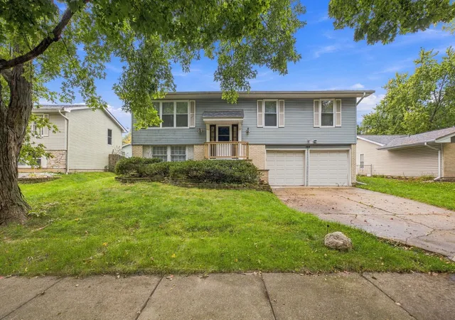 Photo 1 of Single family home for sale at 149 S Lancaster Dr, Bolingbrook, IL 60440 | MLS# 12787568 | Listing updated on 2026-10-23